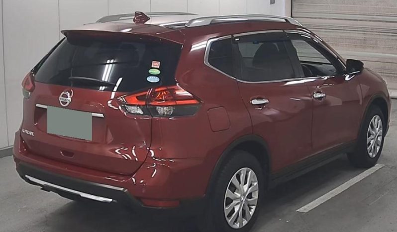 Nissan X-Trail full