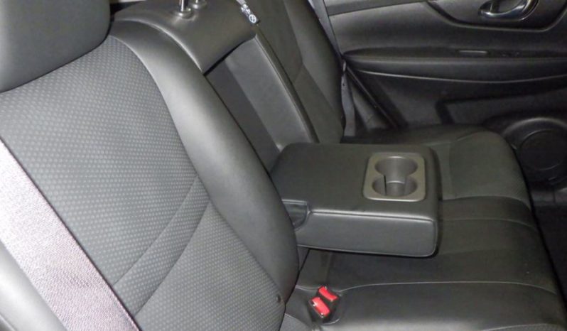 Nissan X-Trail full