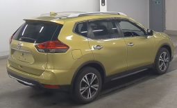 Nissan X-Trail full