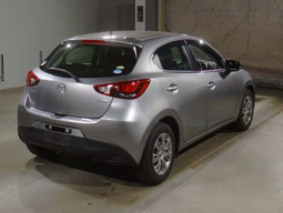 Mazda Demio full