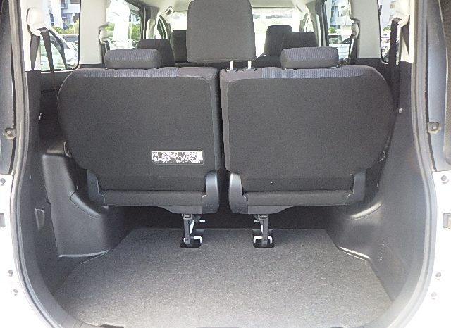 Toyota Noah full