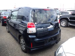Toyota Spade full
