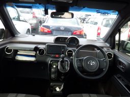 Toyota Spade full