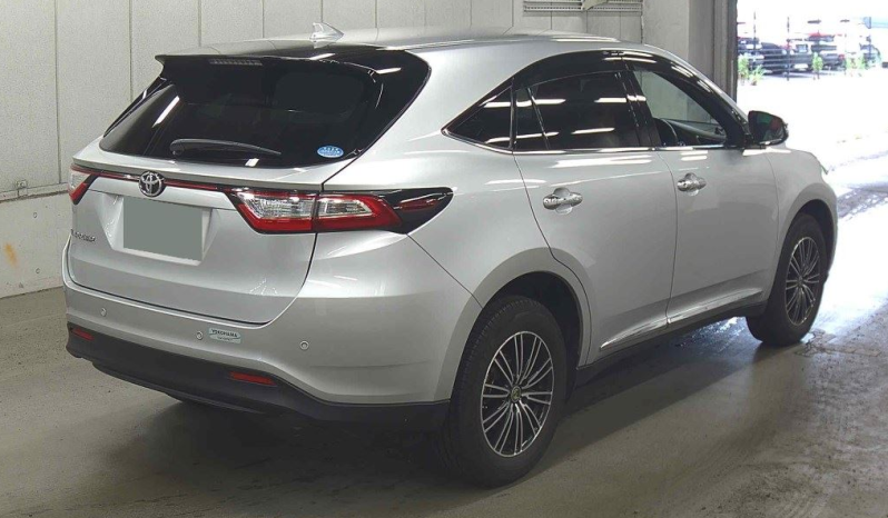Toyota Harrier full