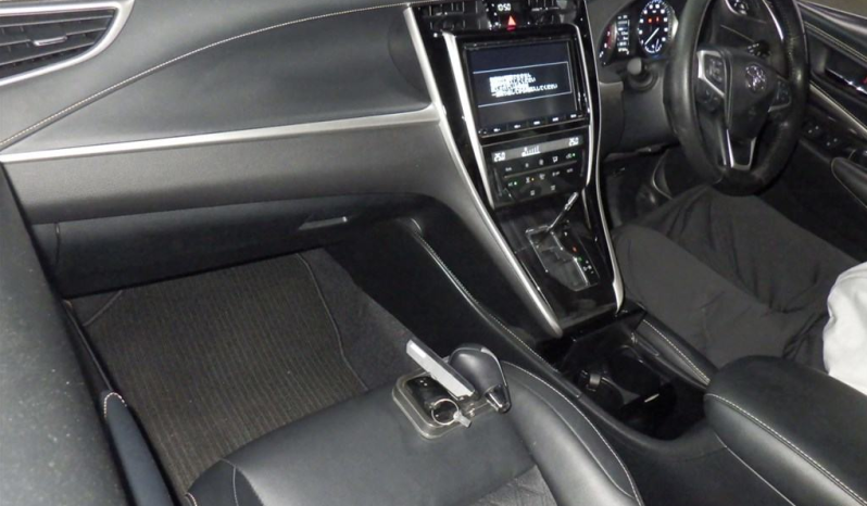 Toyota Harrier full