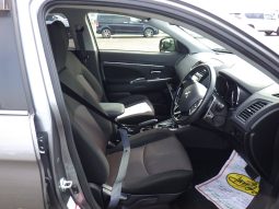 Mitsubishi RVR full