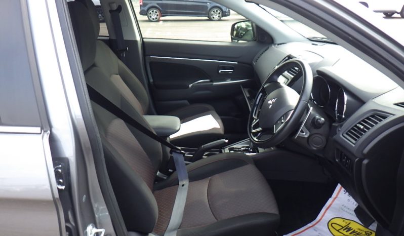 Mitsubishi RVR full