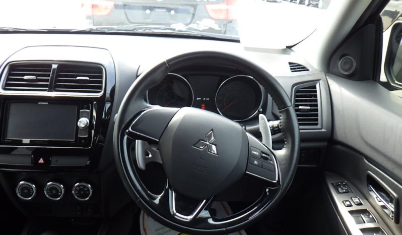 Mitsubishi RVR full