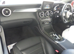 Mercedes GLC250 Sports full