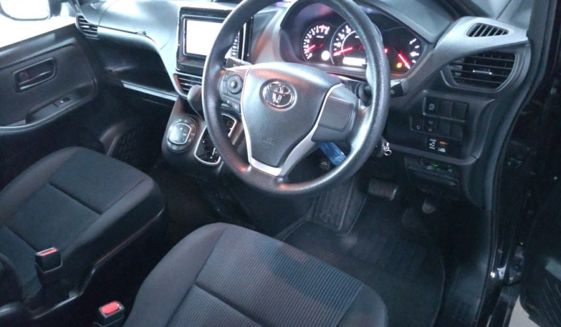 Toyota Noah full