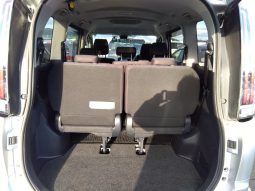 Toyota Noah full