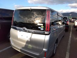 Toyota Noah full