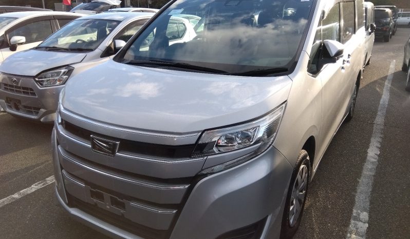 Toyota Noah full